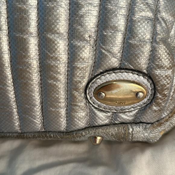 Chloe vintage silver quilted purse - Picture 3 of 7